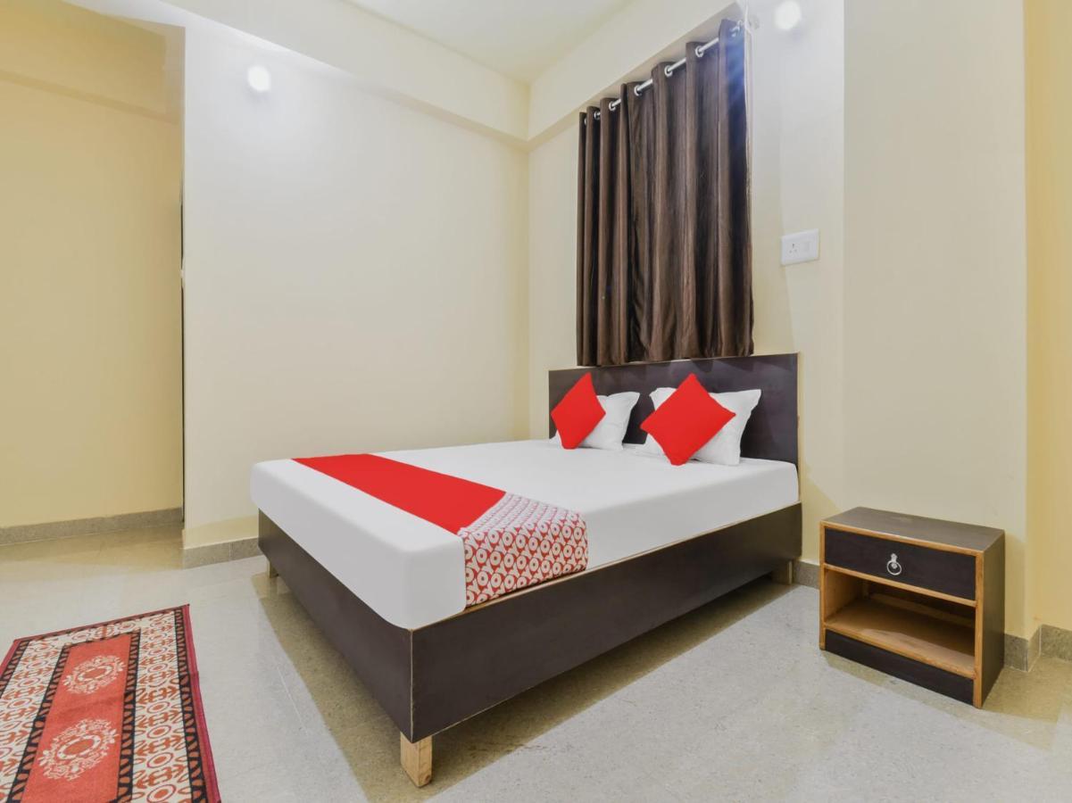 Oyo 84806 Swarna Palace パトナー エクステリア 写真