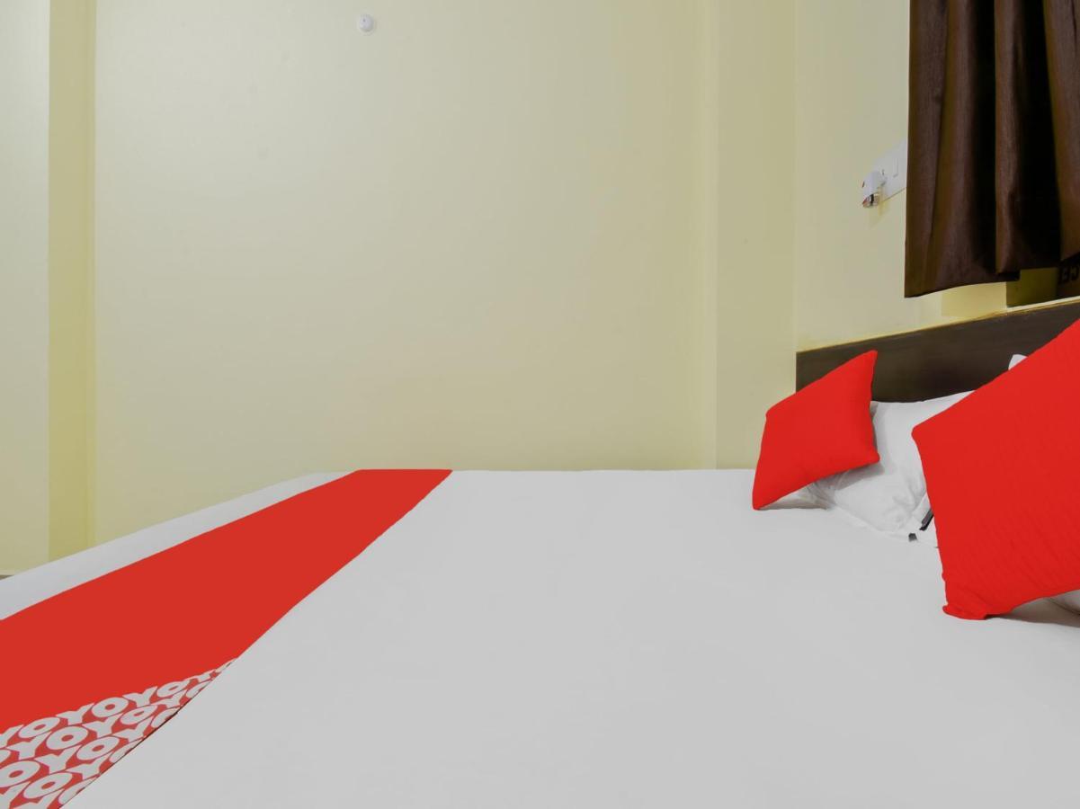 Oyo 84806 Swarna Palace パトナー エクステリア 写真